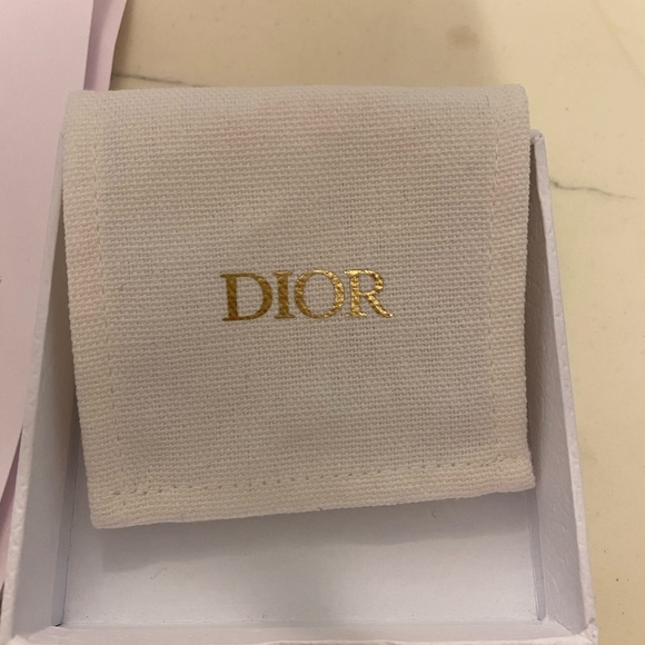 Brand New Auth Dior Earring - Picture 6 of 6